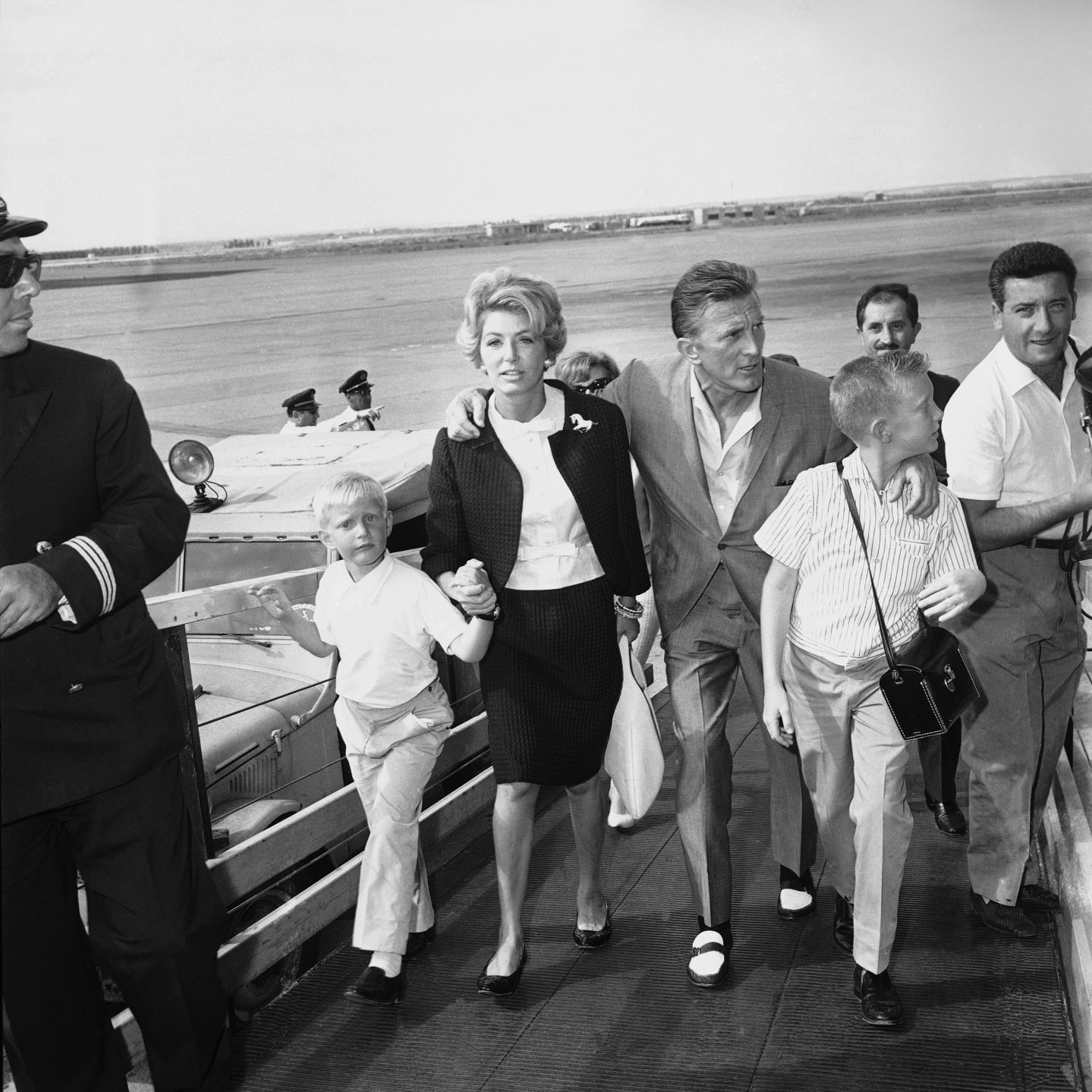 1965: Kirk Douglas Family